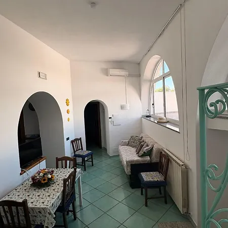 Sunny Terrace Retreat Искья